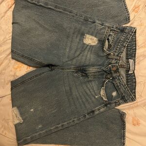 Light Wash Distressed Jeans